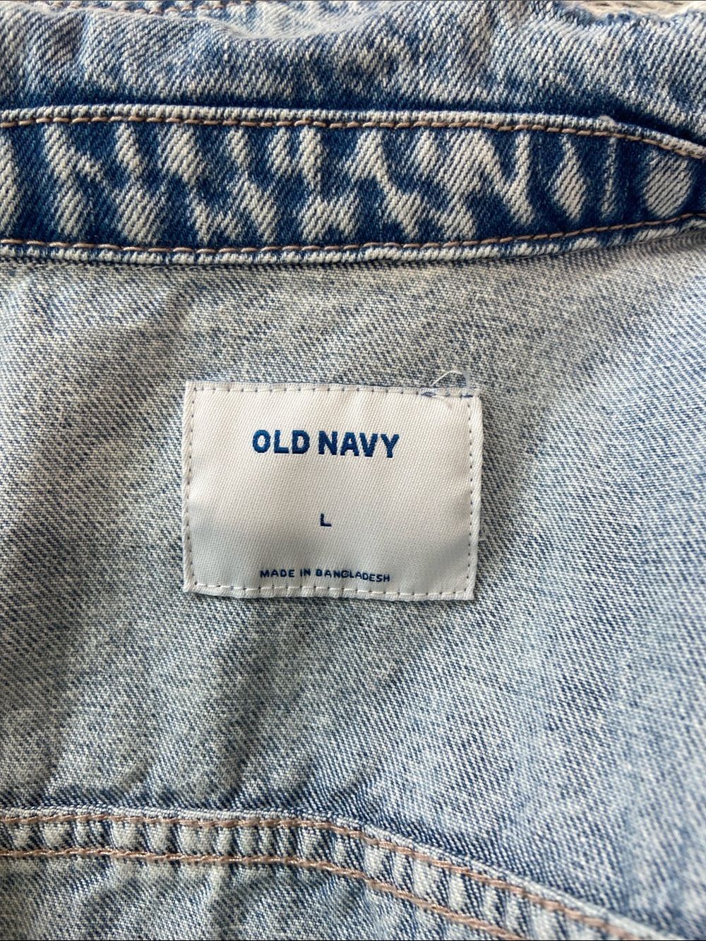 Old Navy Light Blue Distressed Denim Jacket sz L - Picture 3 of 9